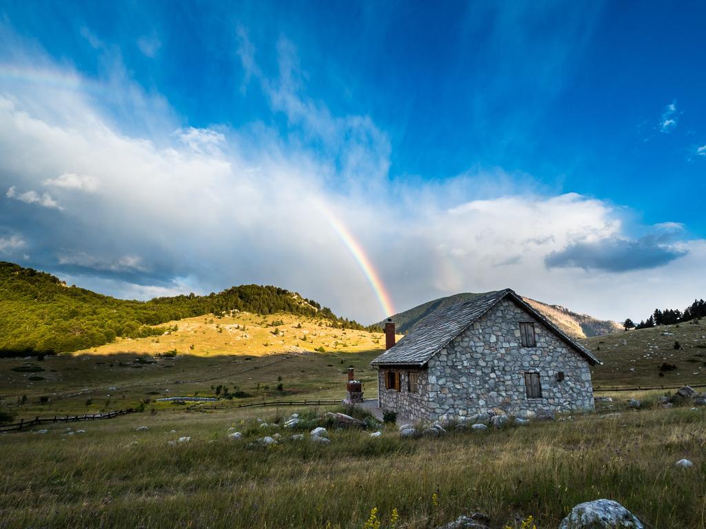 Вилла Mountain House Varda Ledenice Экстерьер фото